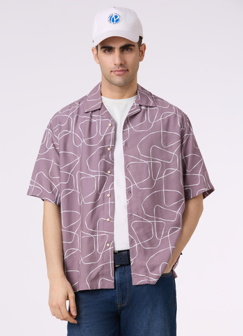 Men Purple Abstract Print Relaxed Fit Resort Collar Short Sleeve Shirt