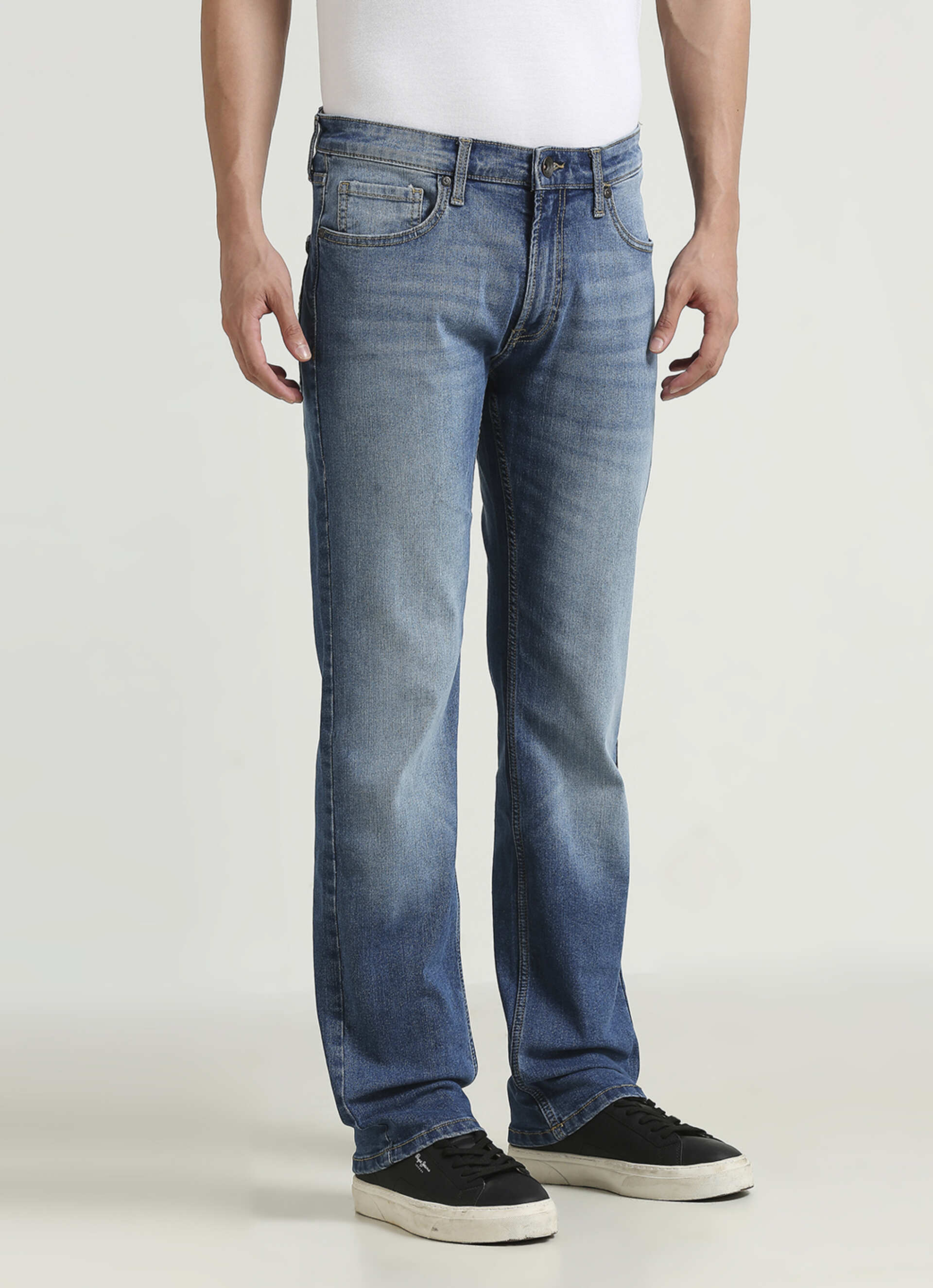 Holborne Light Blue Mid Rise Straight Fit Jeans, , large image number 8