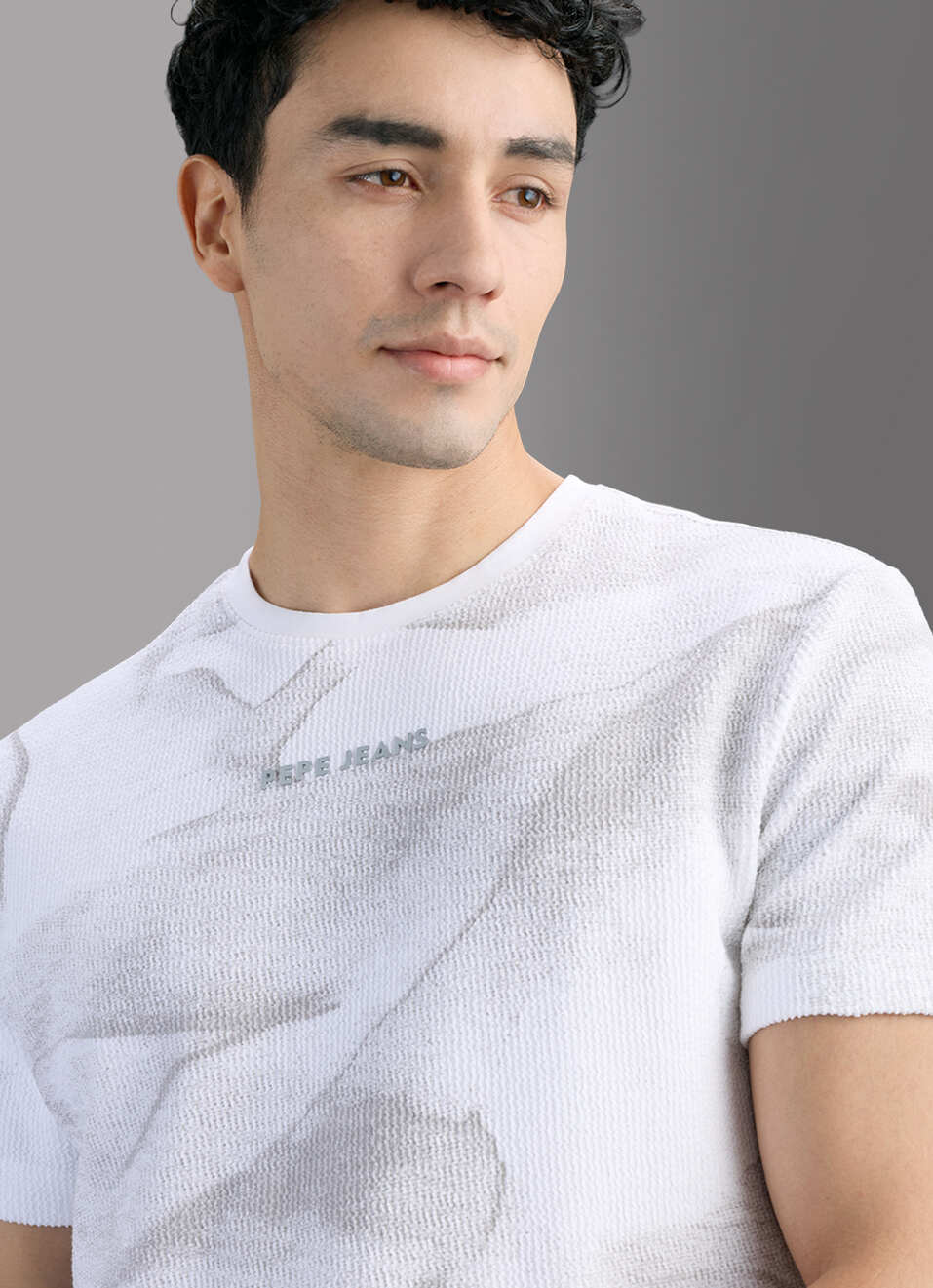 Men White Printed Slim Fit T-shirt, , large image number 4