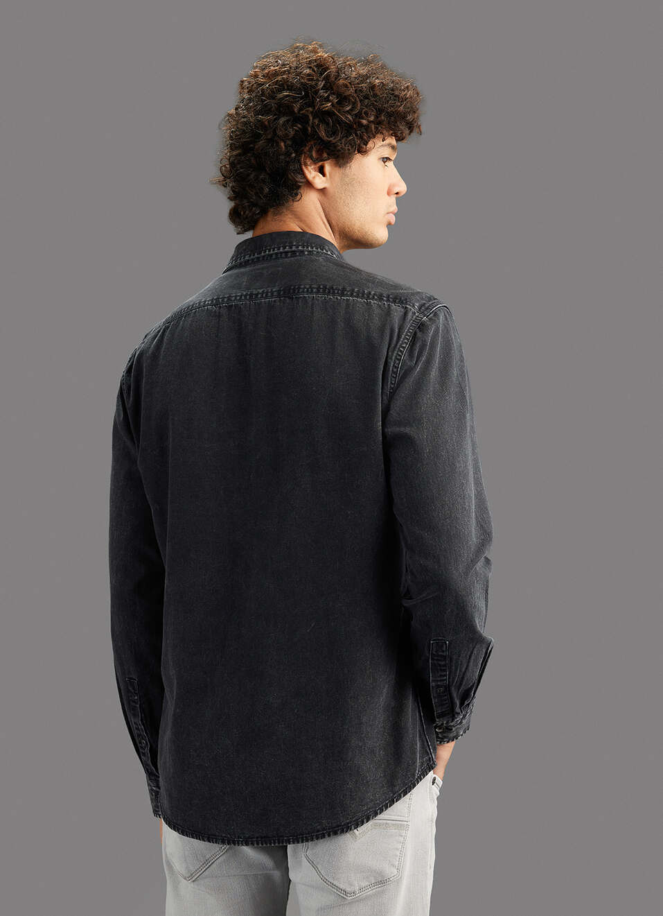 Men Black Solid Regular Fit Denim Shirt, , large image number 6