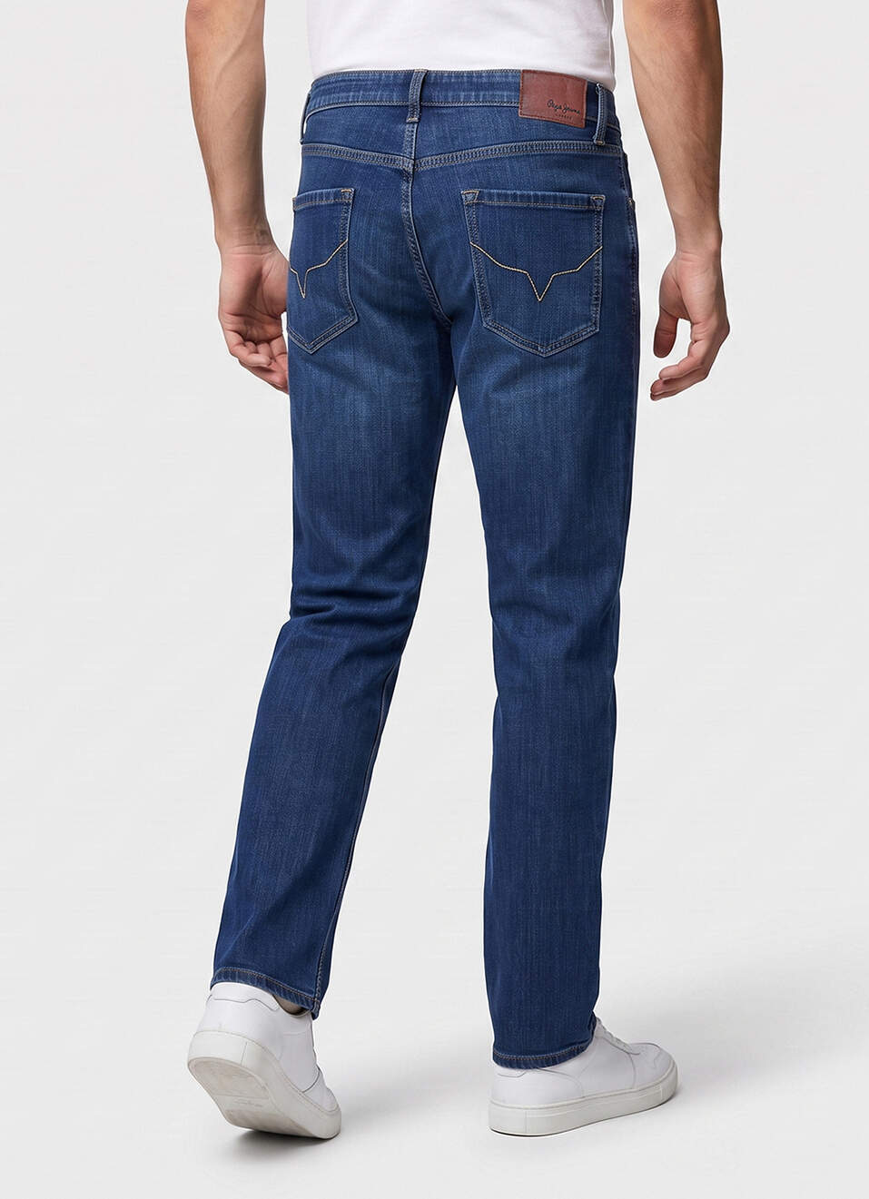 Men Blue Relaxed Straight Fit Mid Rise Jeans, , large image number 3