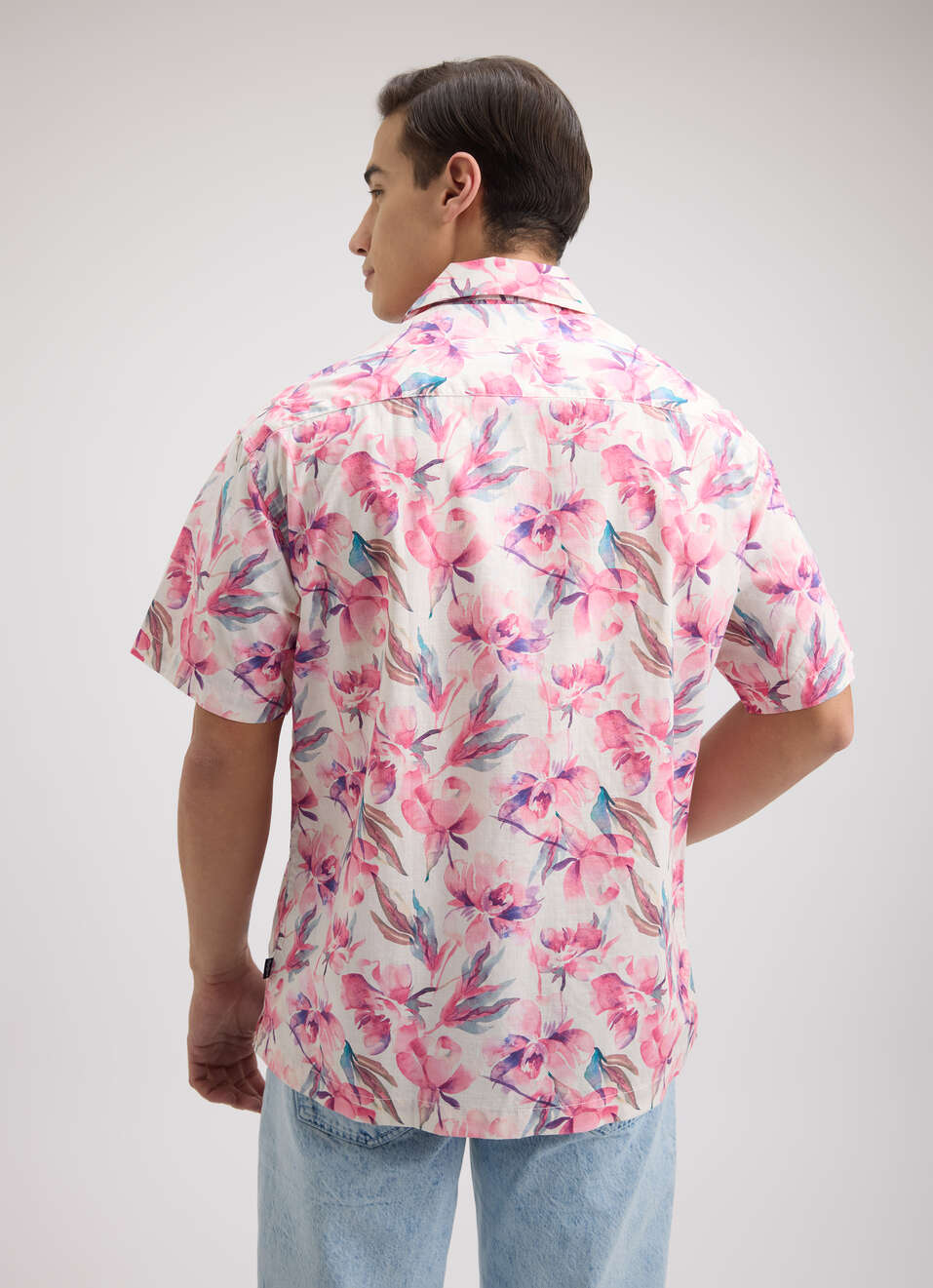 Men Peach Floral Print Resort Collar Shirt, , large image number 2