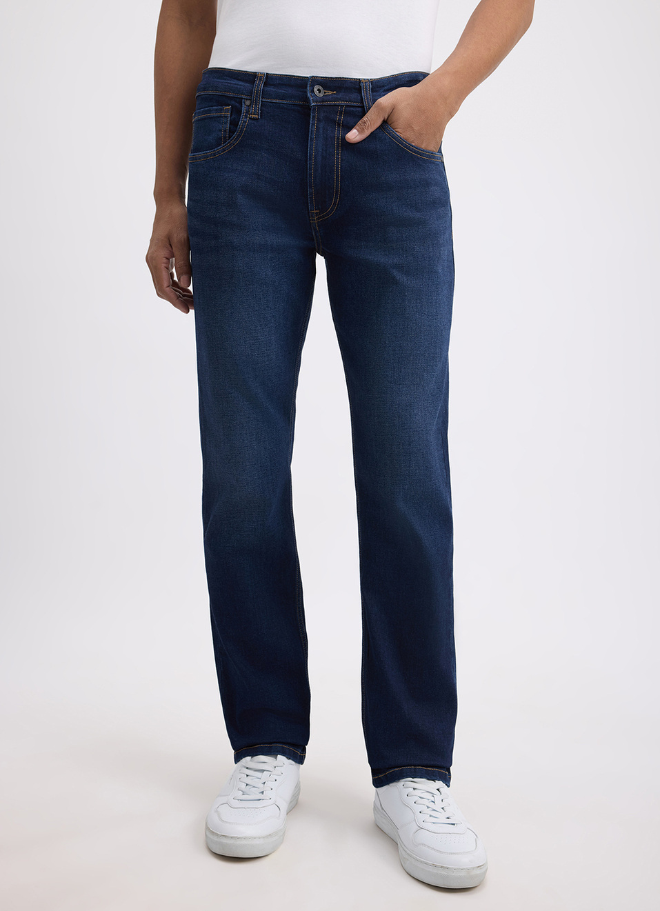 Men Blue Regular Fit Mid Rise All-climate Stretchable Jeans, , large image number 2