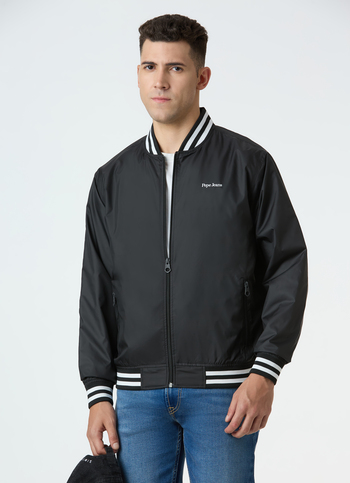 Men Black Full Sleeve Lightweight Jacket