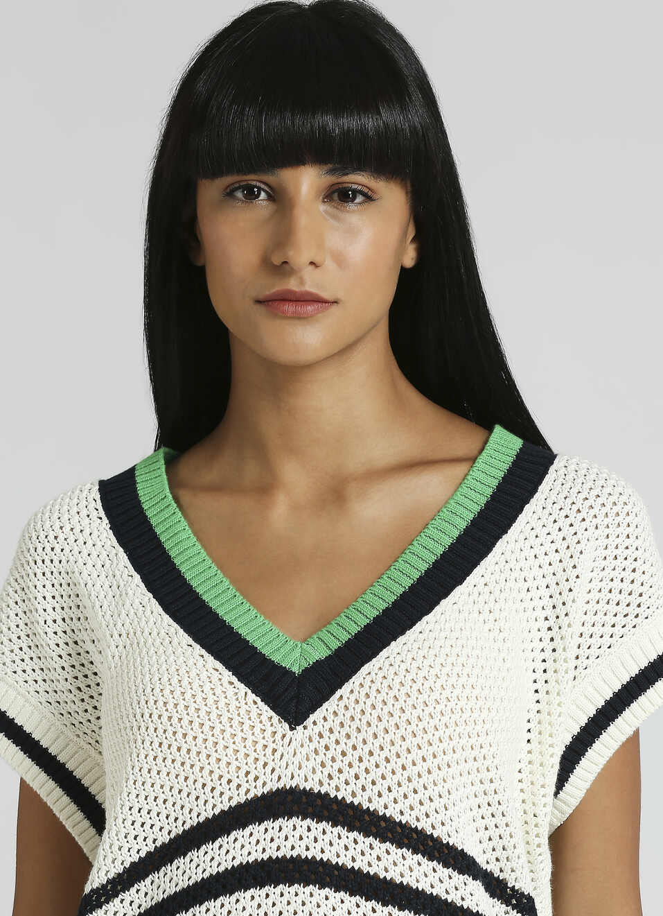 Green Oversized Self-Design Sleeveless Knitted Varsity Vest, , large image number 4