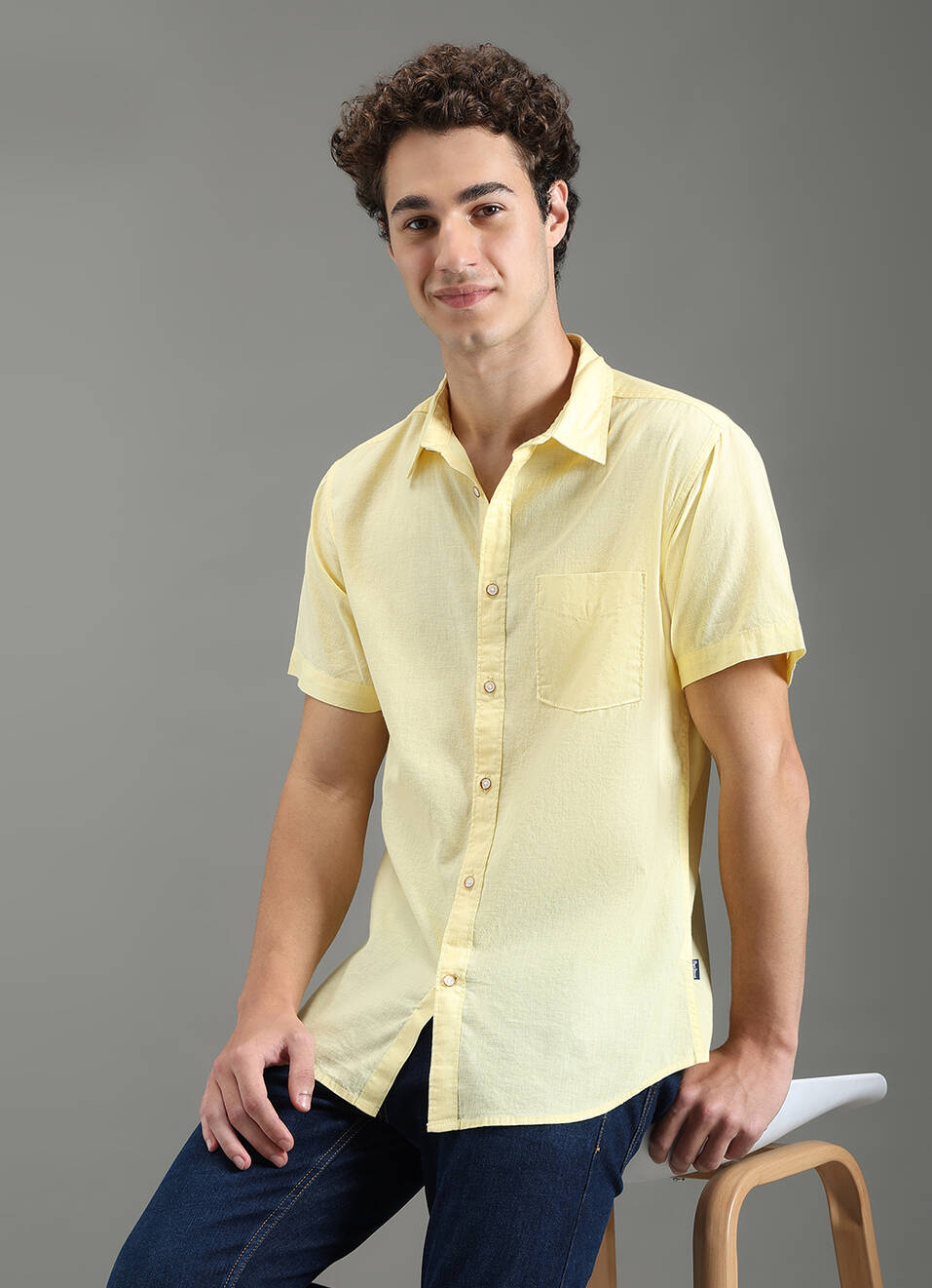 Men Yellow Solid Short Sleeve Shirt, , large image number 0