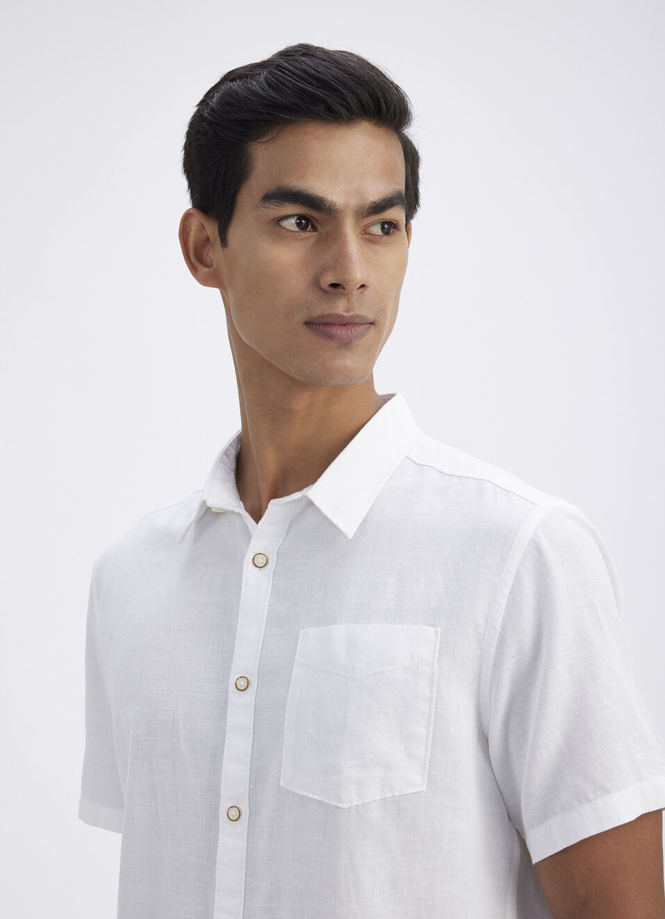 Men White Patch Pocket Short Sleeve Shirt, , large image number 4