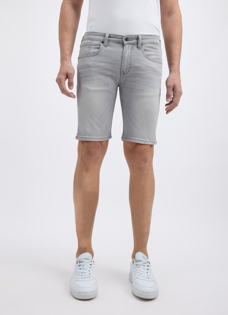 Men Grey Mid Rise Slim Fit Shorts, , large image number 2