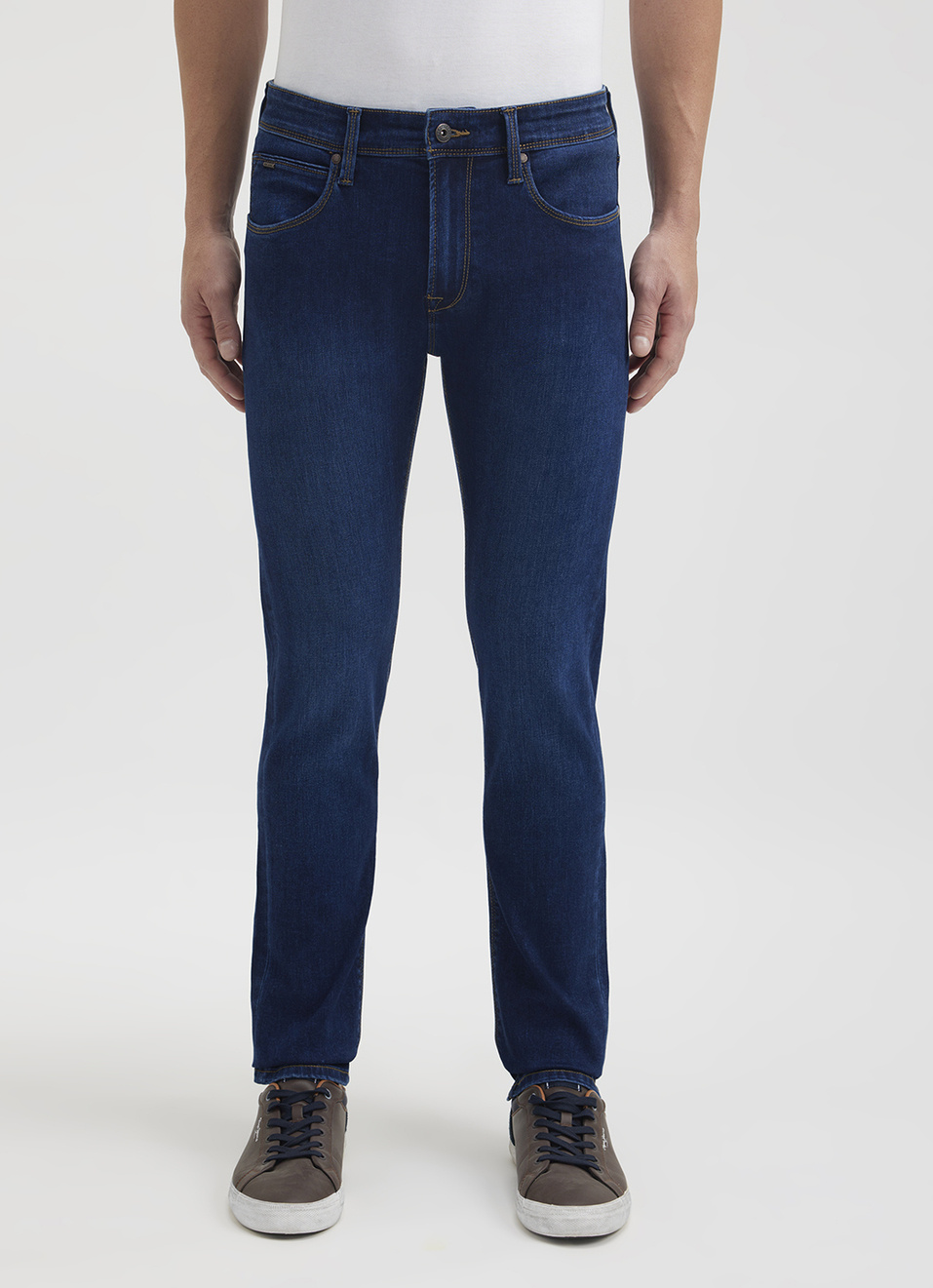Men Blue Low Rise Tapered Powerflex Extra Stretchable Jeans, , large image number 2