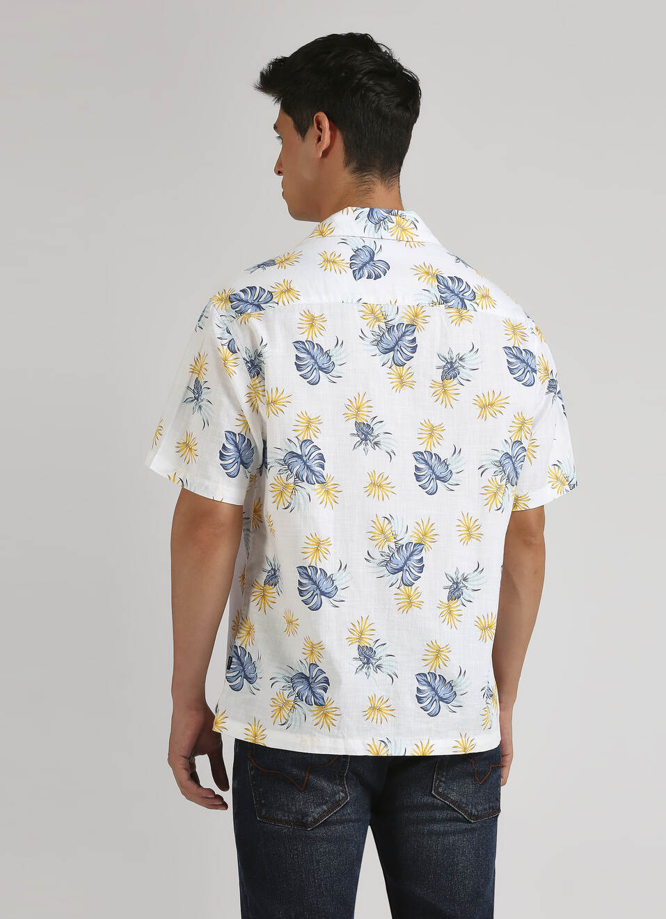 Off White Botanical Print Resort Collar Short Sleeve Shirt, , large image number 2