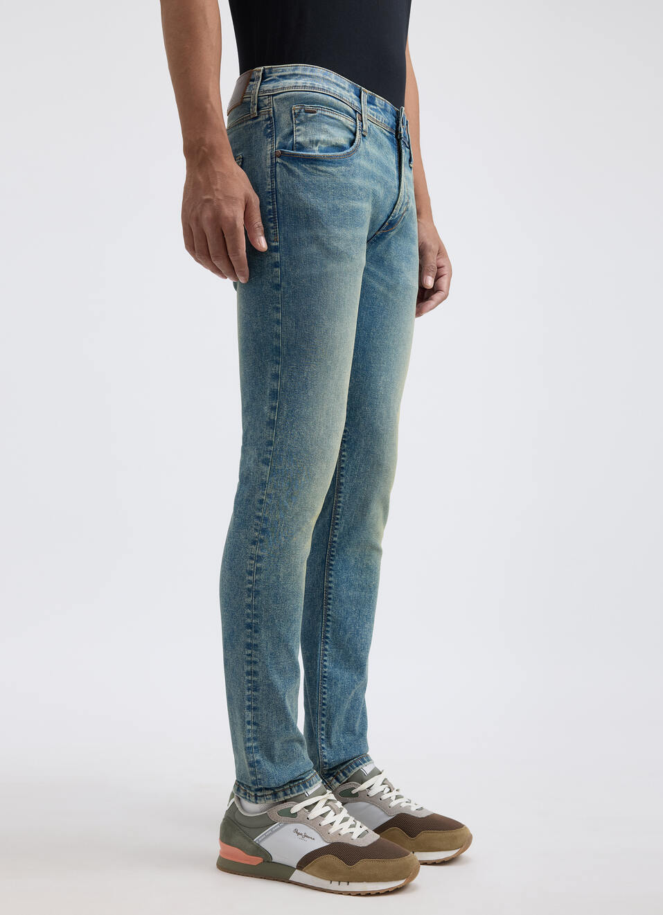 Men Blue Low Rise Tapered Powerflex Jeans, , large image number 3