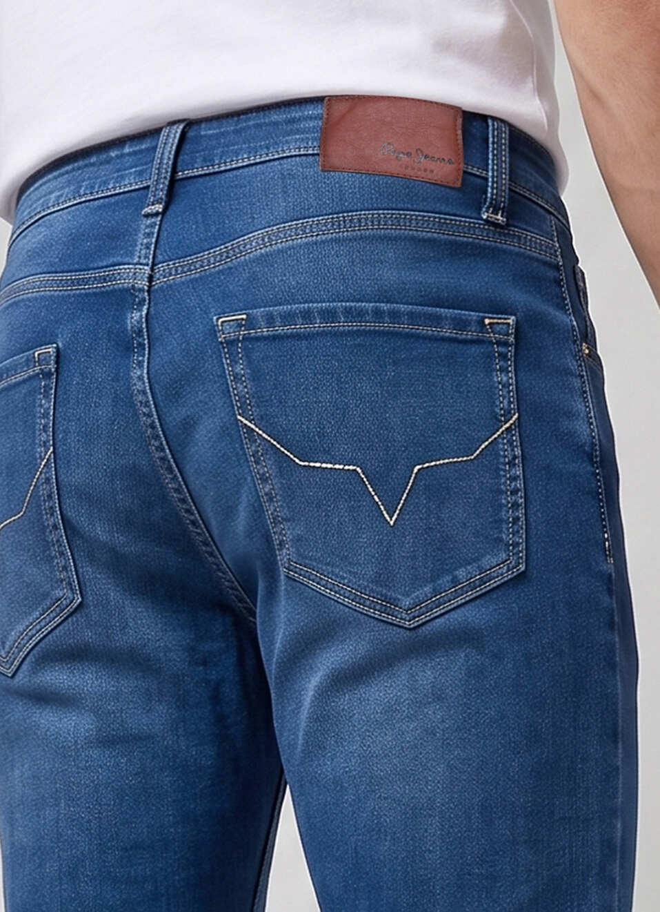 Men Blue Straight Fit Mid Rise Stretchable Jeans, , large image number 5