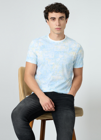 Men Sky Blue Printed Slim Fit T-shirt