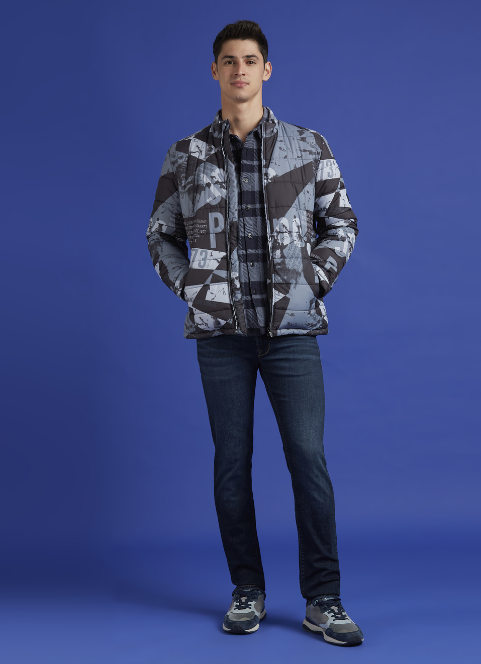 Black Abstract Print Full Sleeve Bomber Jacket, , large image number 5