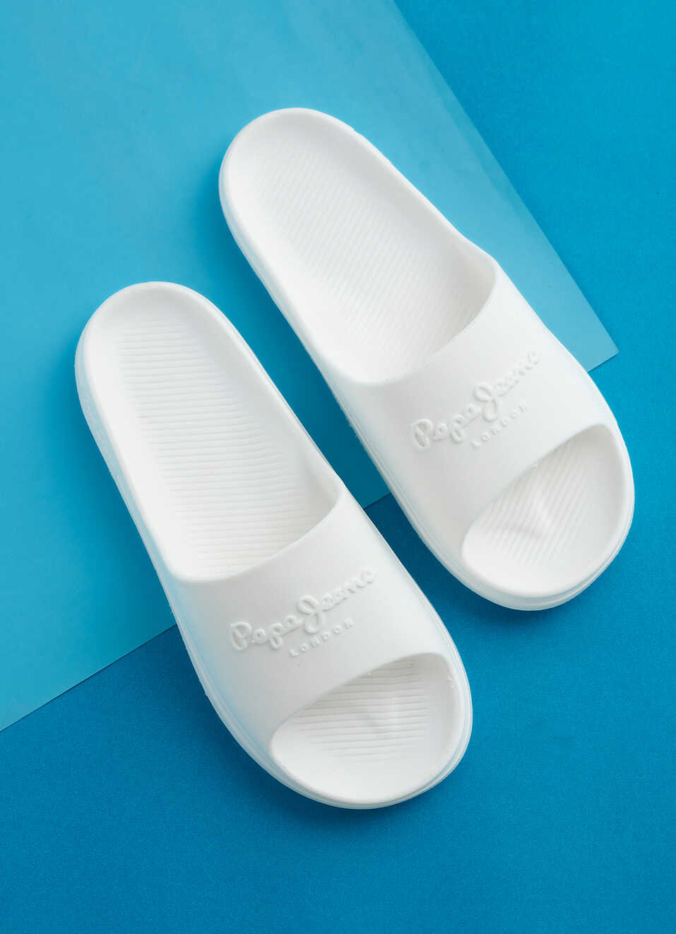 Men White Classic Logo Lightweight Slides, , large image number 0