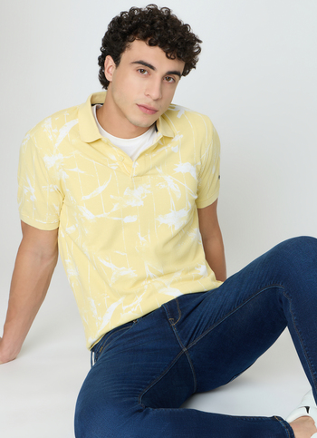 Men Yellow Abstract Print Polo Collar T-shirt