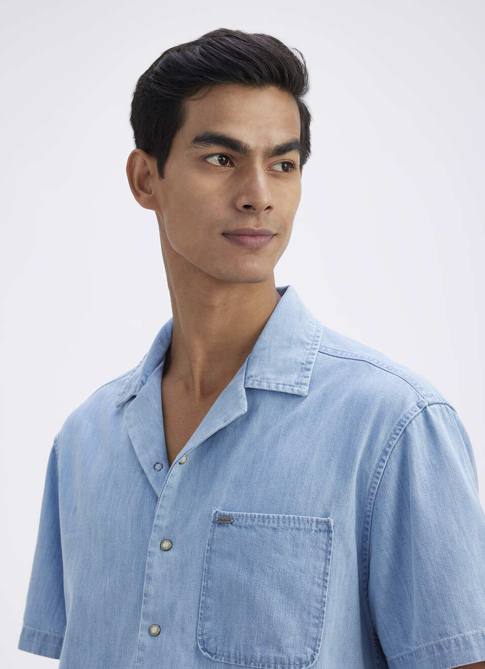 Men Blue Resort Collar Short Sleeve Denim Shirt, , large image number 4