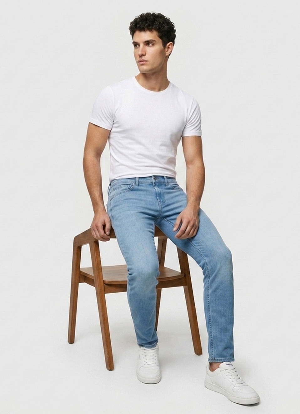 Men Blue Tapered Fit Low Rise Stretchable Jeans, , large image number 1