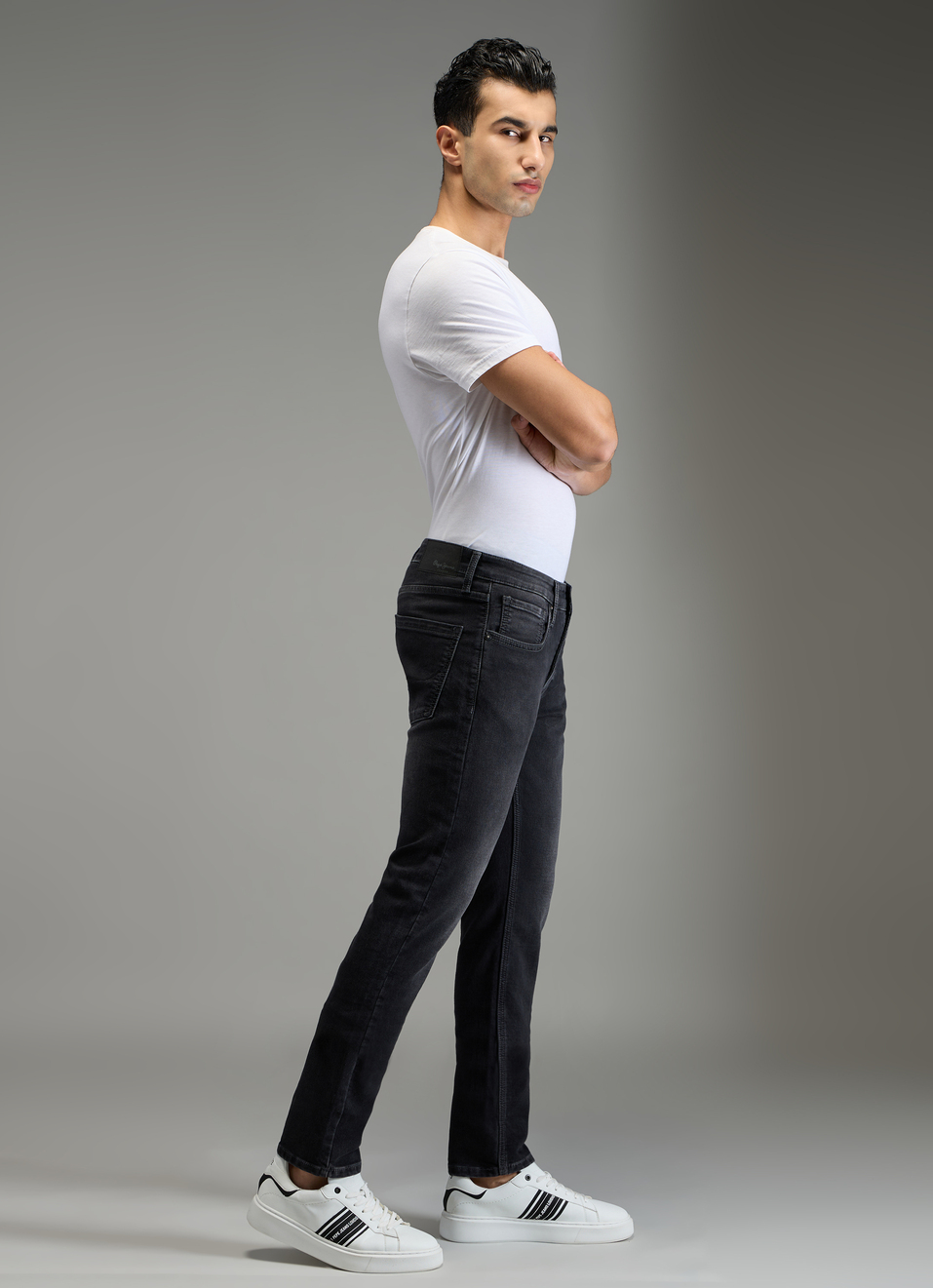 Men Black Slim Fit Stretchable Jeans, , large image number 6