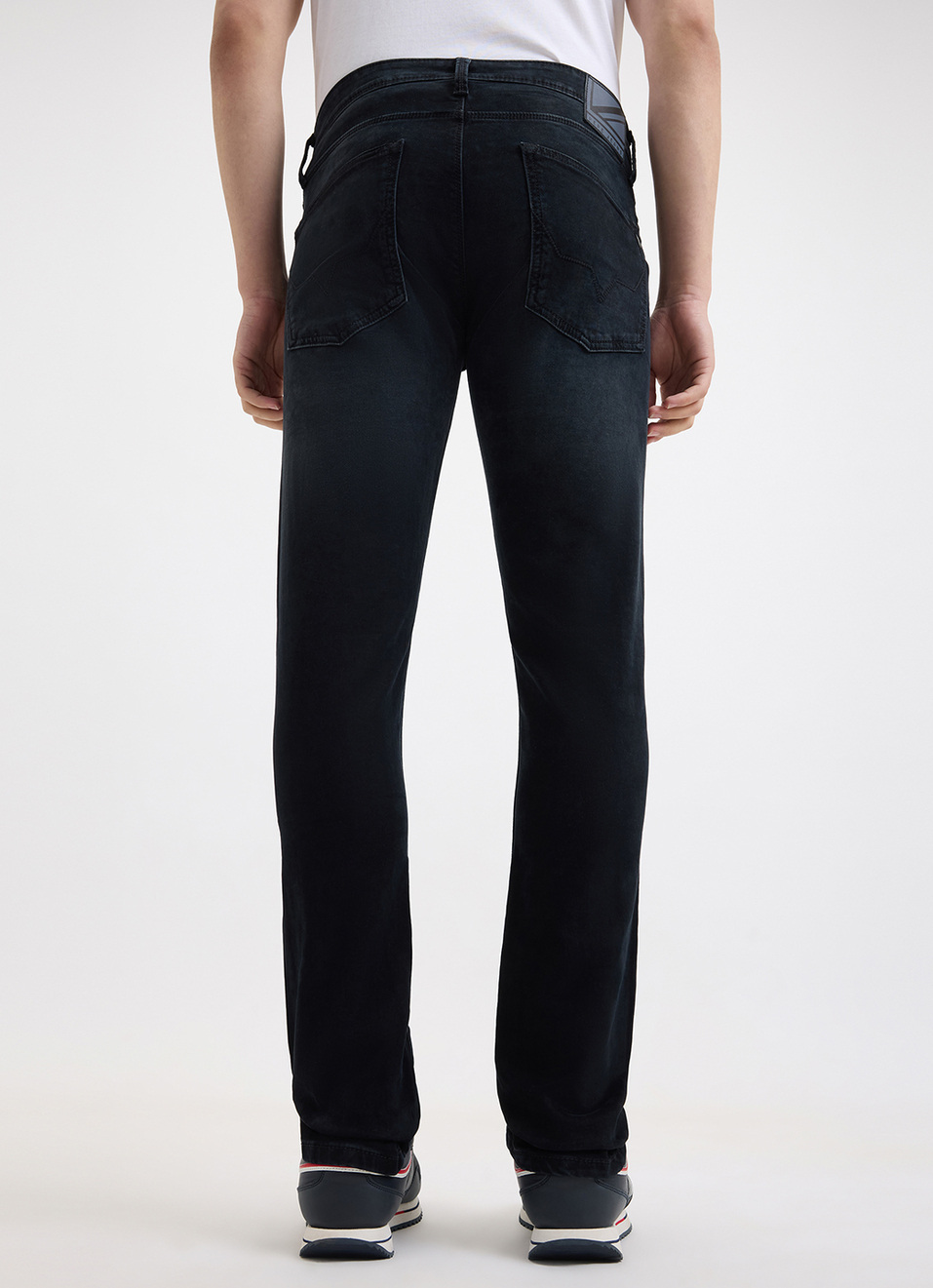Men Black Mid Rise Slim Structured Jeans, , large image number 3