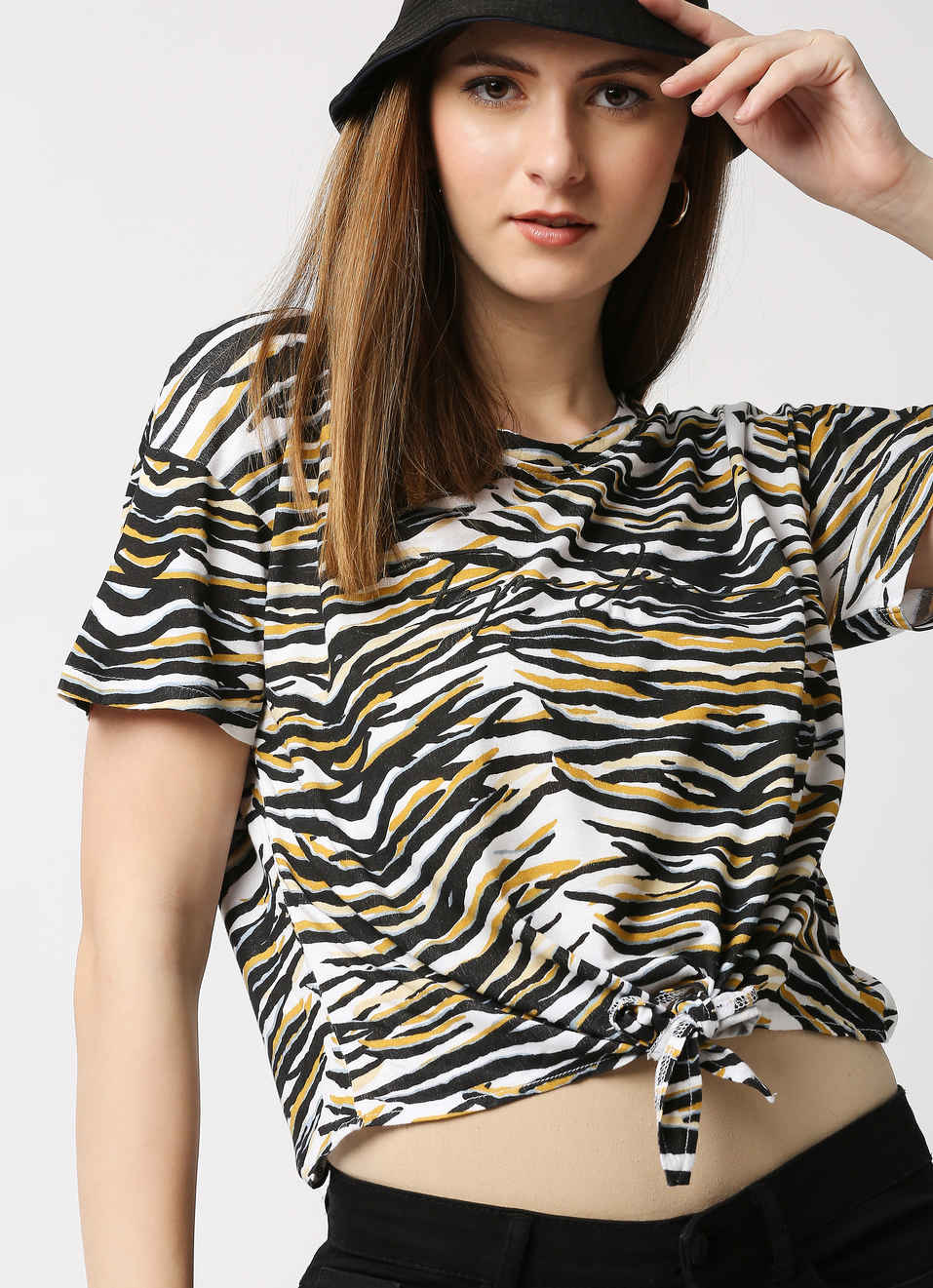 Charlize Printed Front Knot T-Shirt, , large image number 0