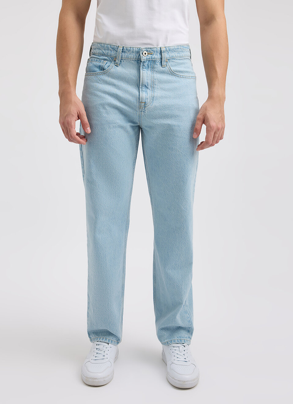 Men Blue Relaxed Barrel Fit Mid Rise Jeans , , large image number 2