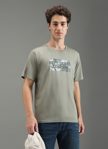 Men Green Relaxed Fit Graphic T-shirt
