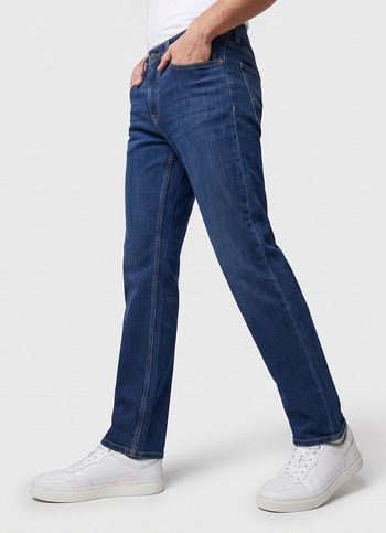Men Blue Relaxed Straight Fit Mid Rise Jeans