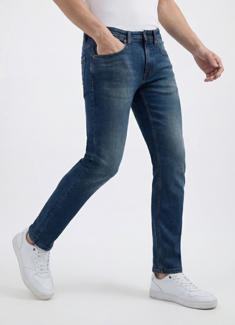 Men Blue Slim Tapered Fit Low Rise Jeans , , large image number 0