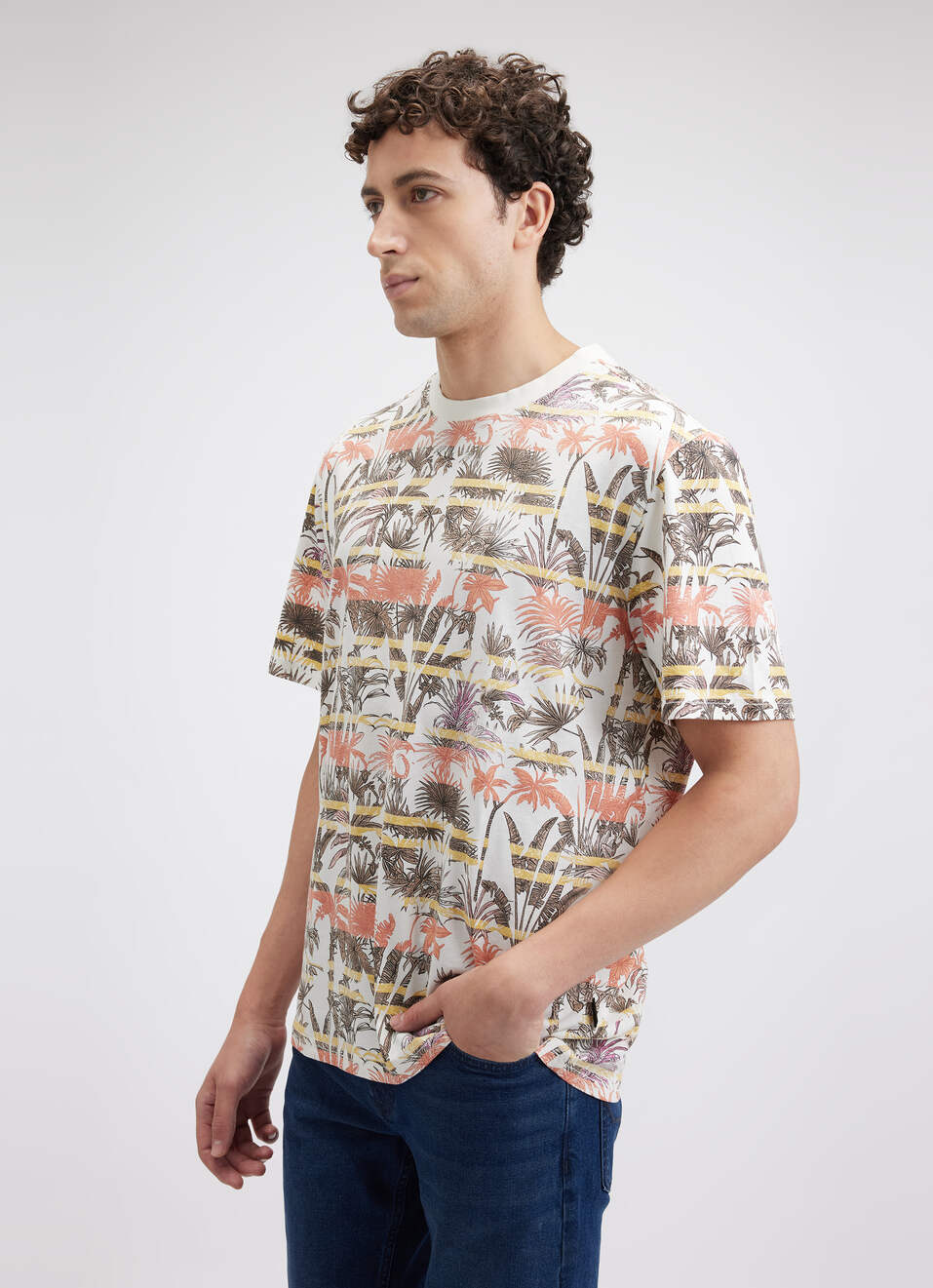 Men Off White Tropical Print Short Sleeve T-shirt, , large image number 3