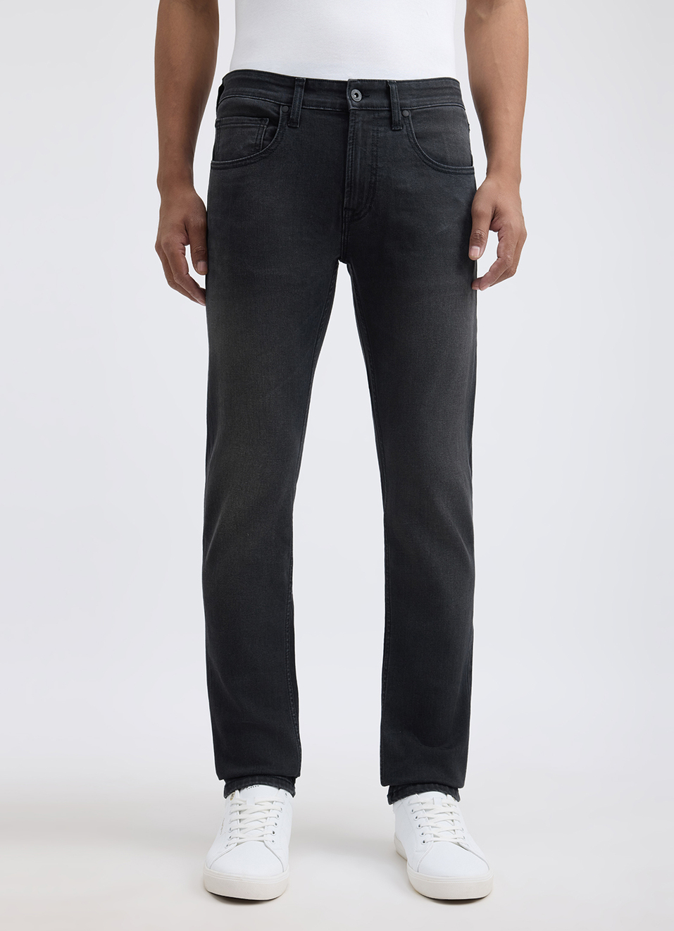 Men Black Slim Fit Mid Rise All Climate Streachable Jeans, , large image number 2