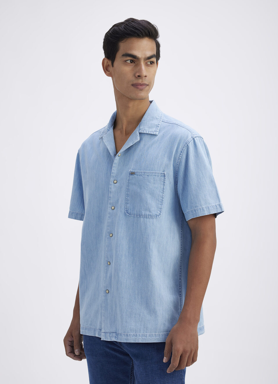Men Blue Resort Collar Short Sleeve Denim Shirt, , large image number 3