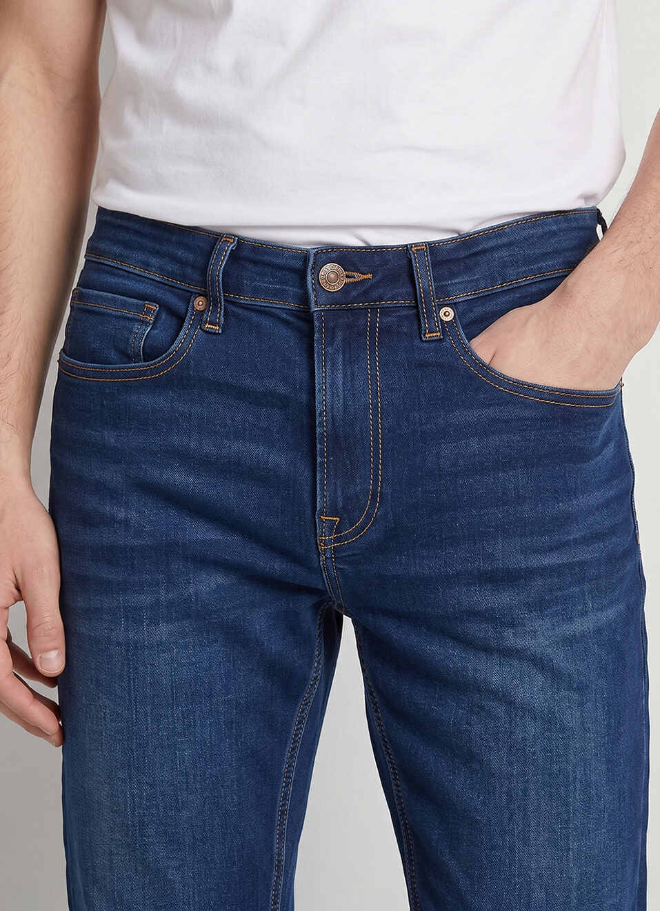 Men Dark Wash Stretchable Bootcut Jeans, , large image number 4