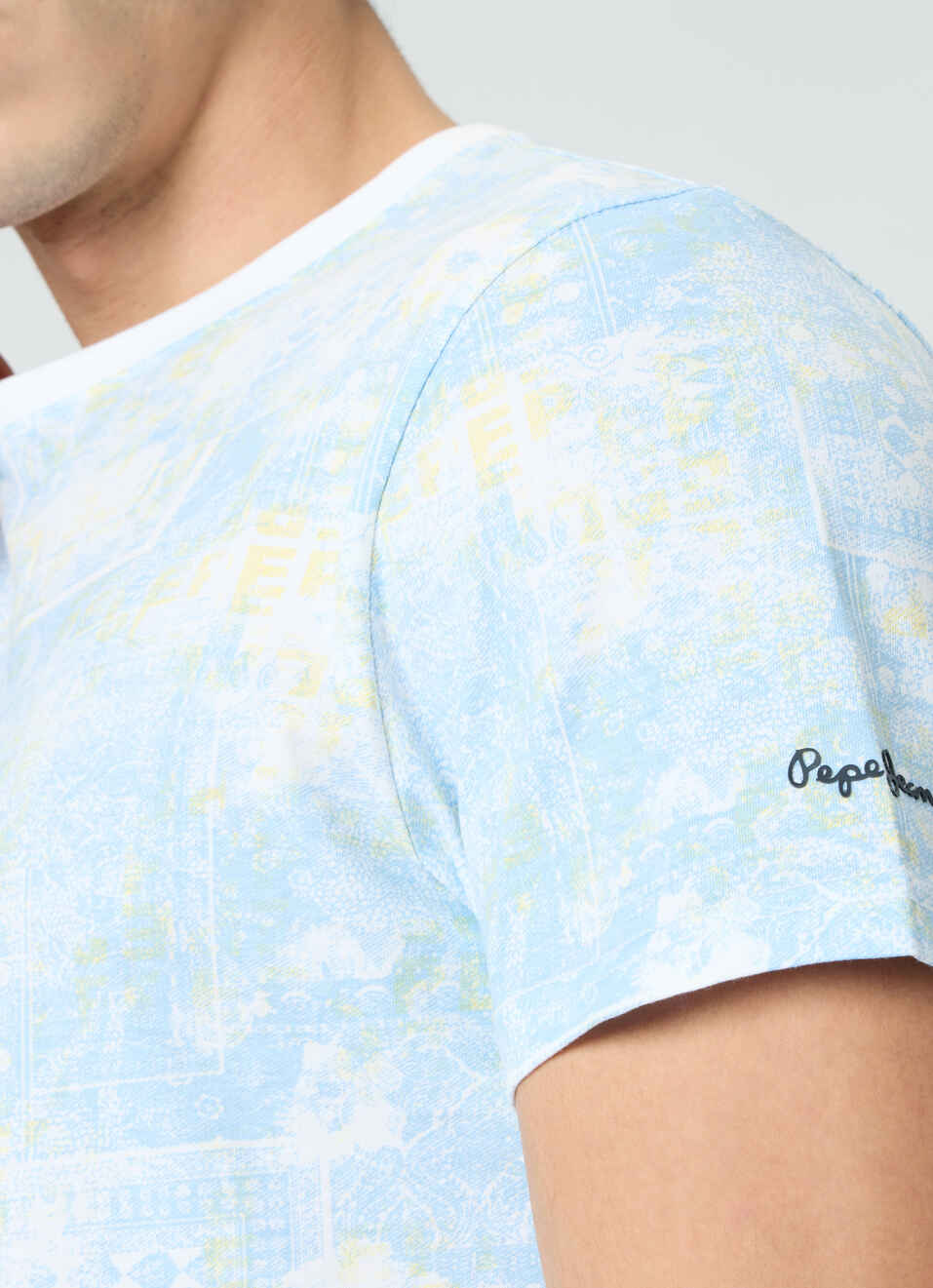 Men Sky Blue Printed Slim Fit T-shirt, , large image number 6
