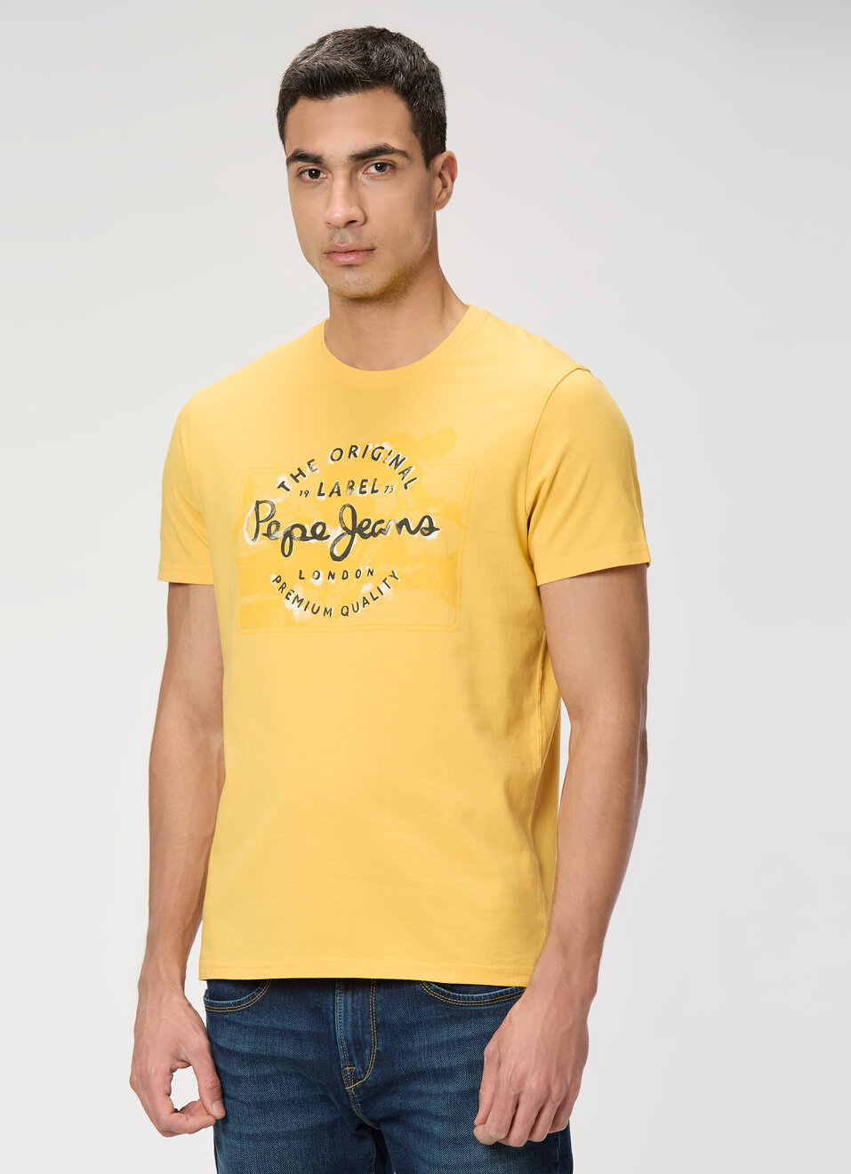 Men Yellow Slim Graphic T-shirt, , large image number 3