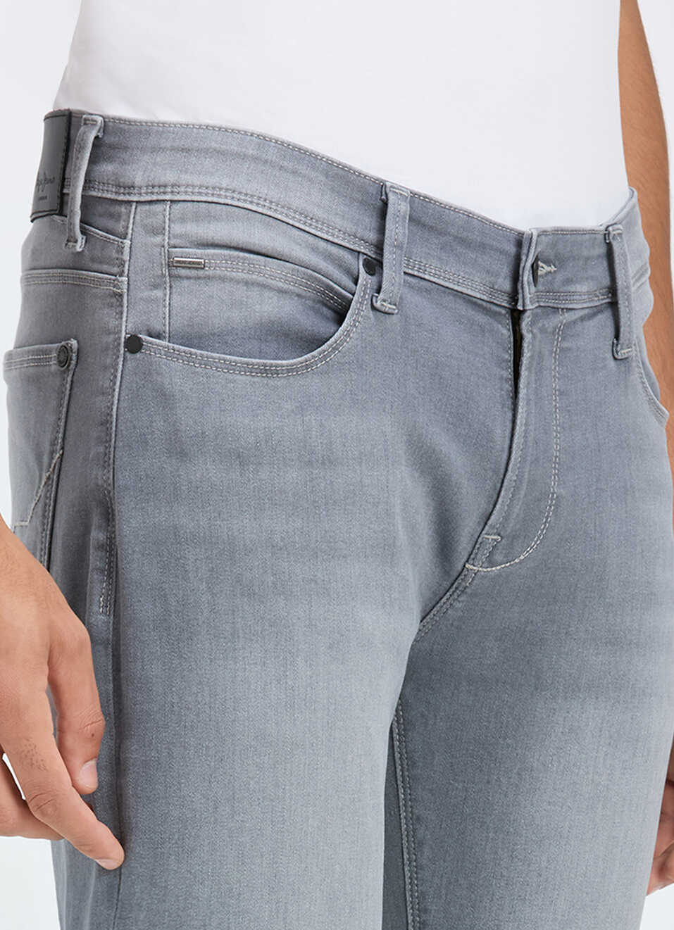 Men Grey Skinny Fit Ankle-length Powerflex Jeans, , large image number 4