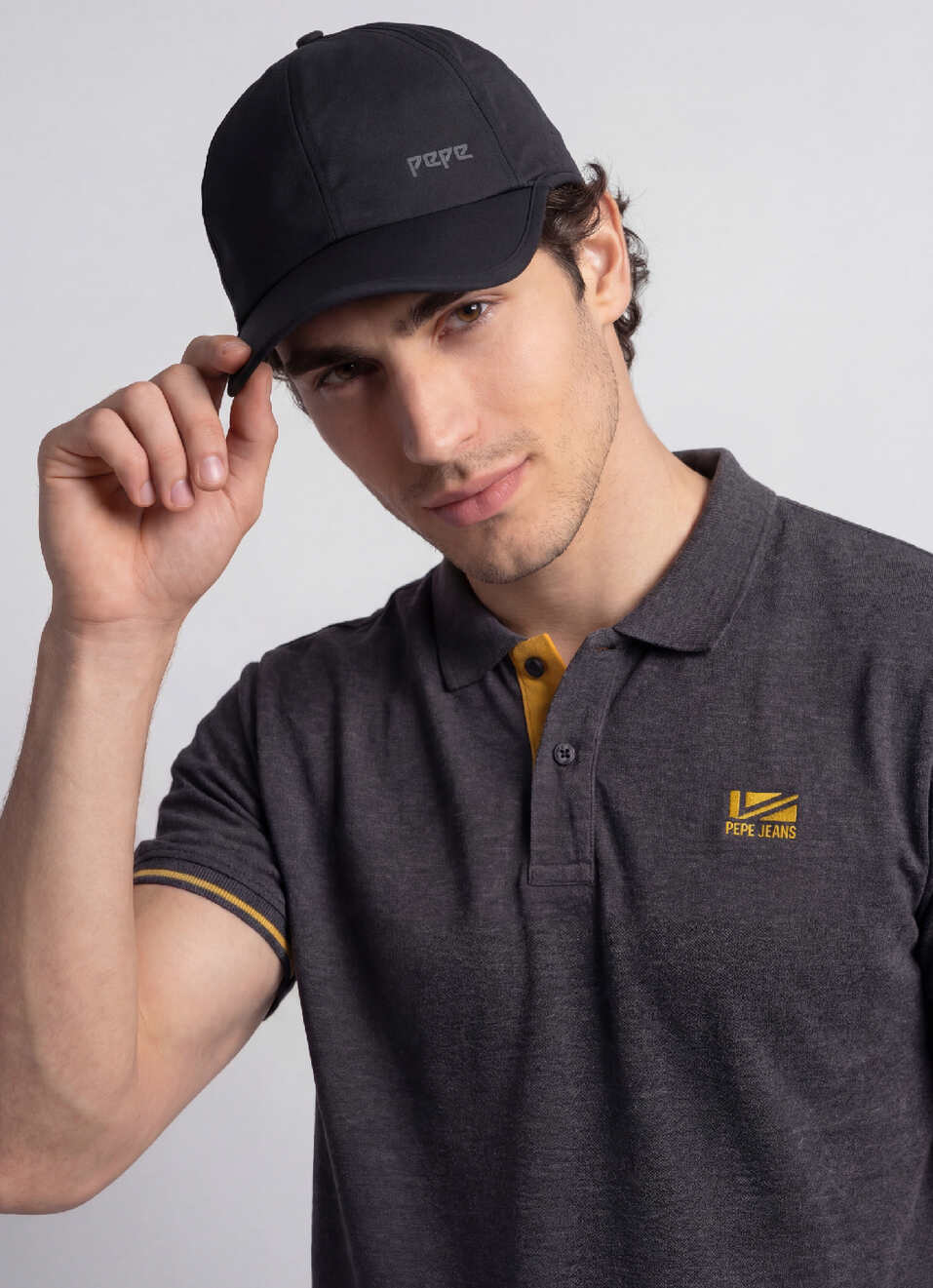 Men Grey Solid Short Sleeves Polo, , large image number 4