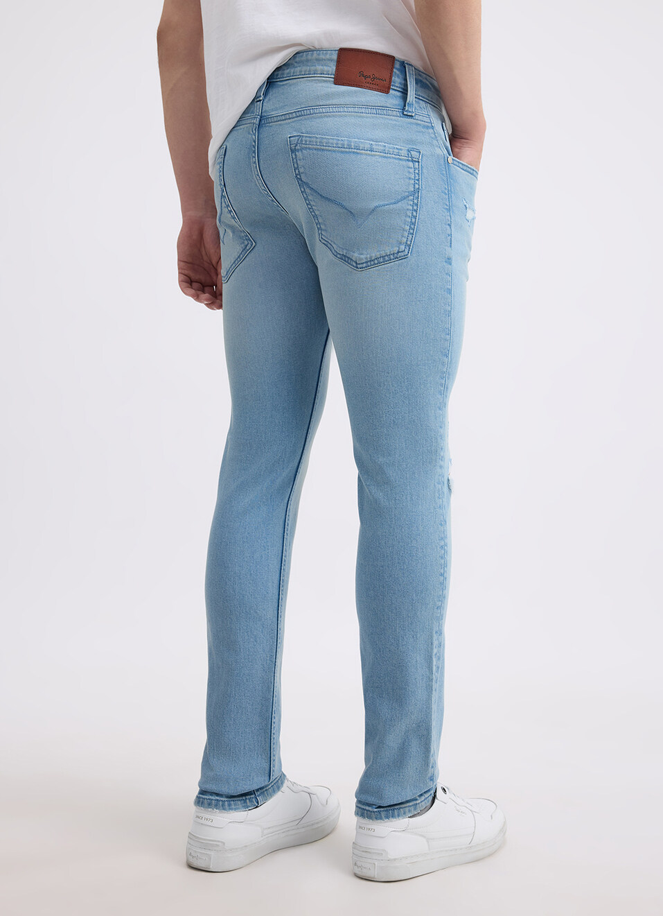 Men Blue Slim Fit Mid Rise Distressed Jeans , , large image number 3
