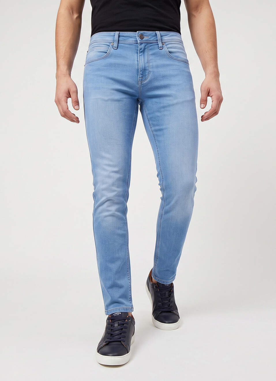 Men Blue Tapered Fit Low Rise Stretchable Jeans, , large image number 2