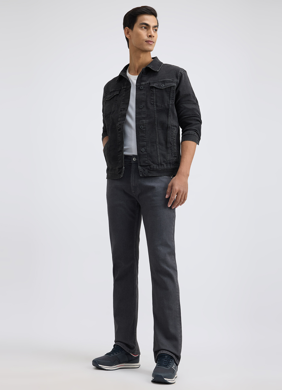 Men Grey Bootcut Fit Mid Rise All Climate Jeans, , large image number 6
