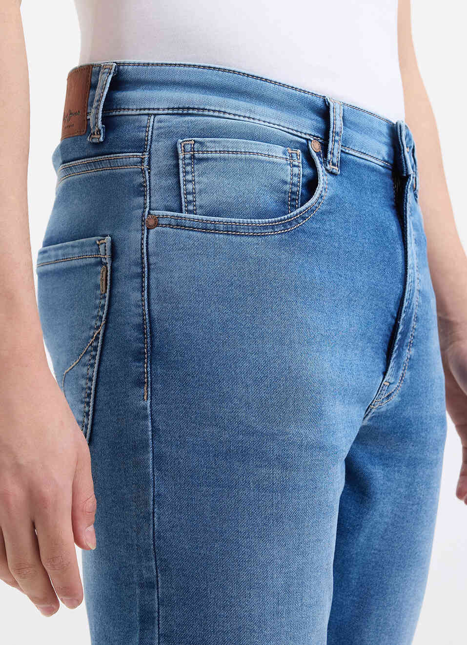 Men Blue Mid Rise Slim Gymindigo Jogger Like Jeans, , large image number 4