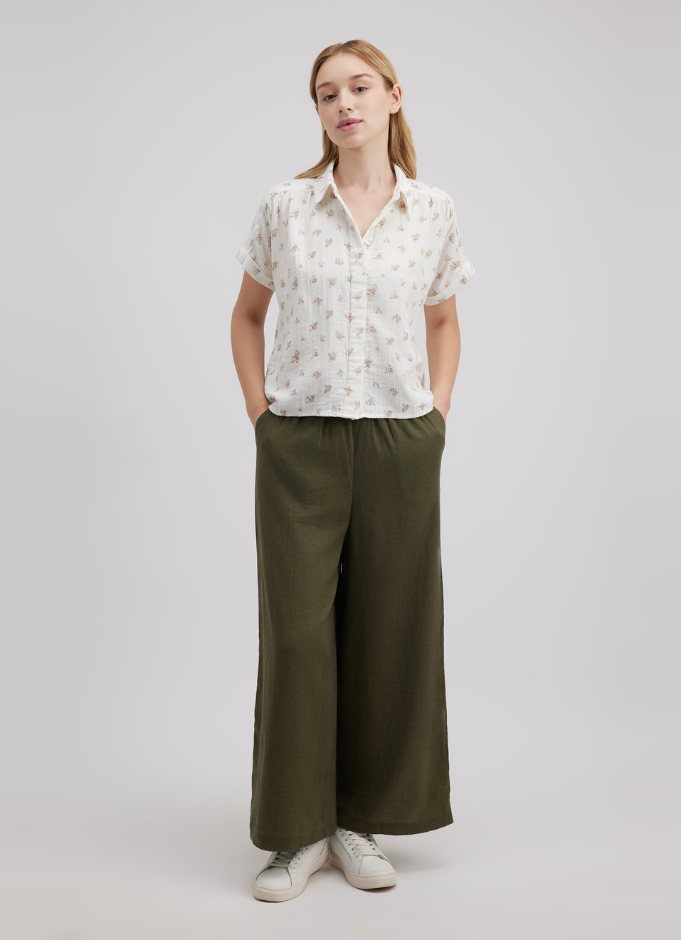 Women White Floral Print Short Sleeve Shirt, , large image number 4