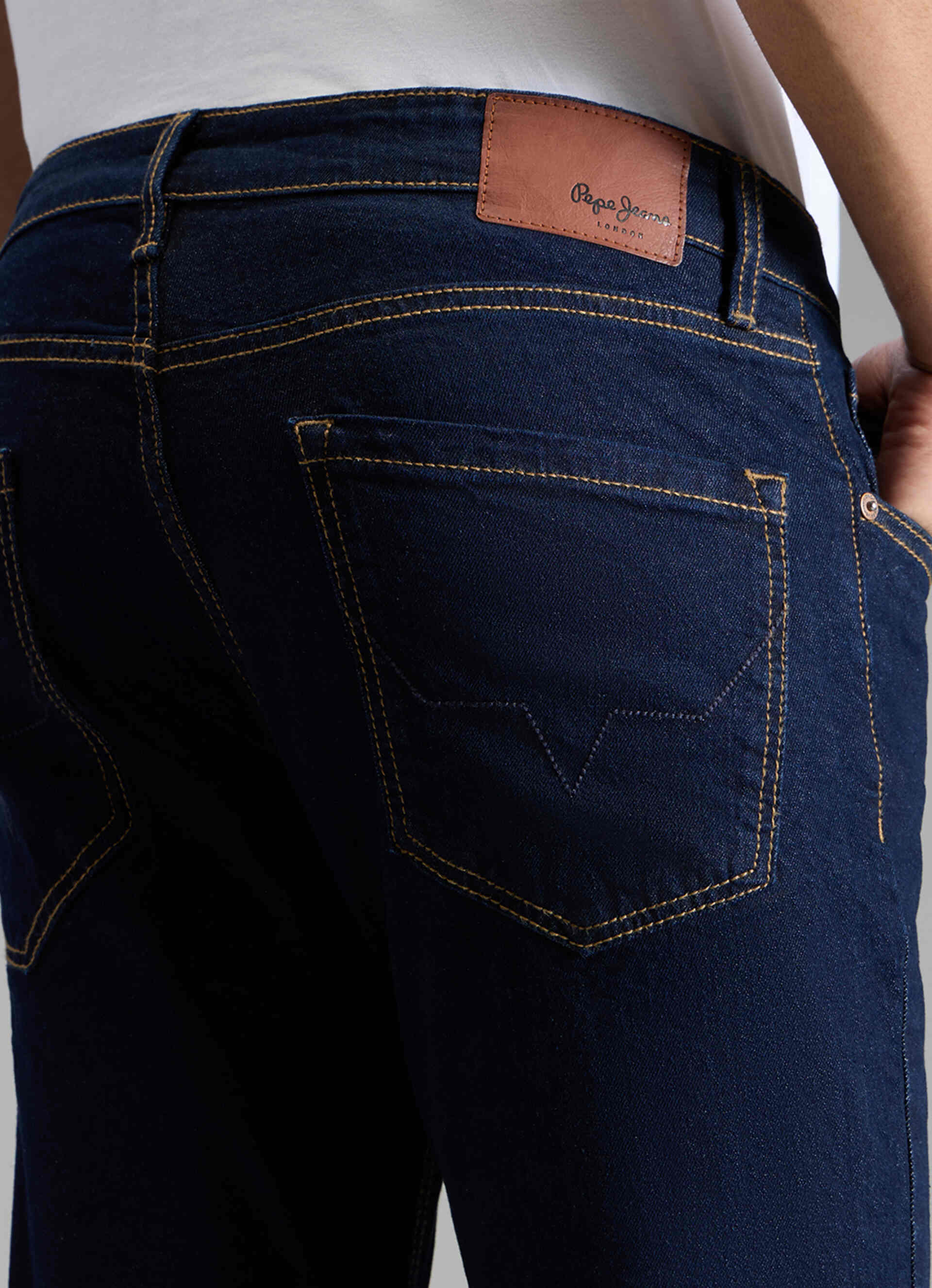 Men Black Slim Fit Stretchable Jeans, , large image number 9