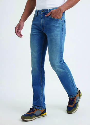 Men Blue Straight Fit Mid Rise Jeans