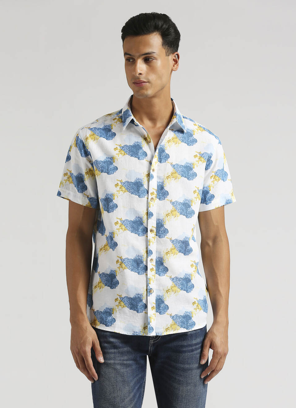 White All Over Print Linen Short Sleeve Shirt, , large image number 1