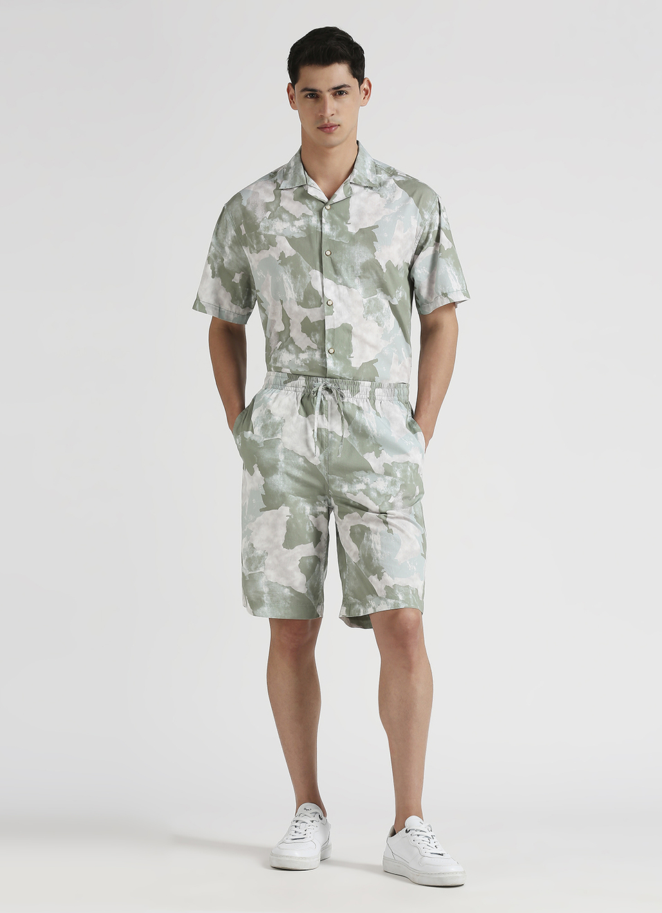 Green All Over Printed Shorts, , large image number 5