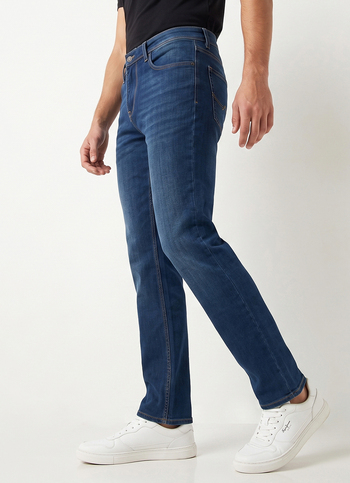 Men Blue Straight Fit Mid Rise Stretchable Jeans
