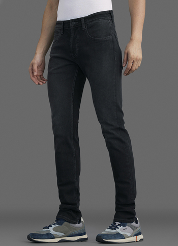 Men Black Slim Fit Mid Rise Stretchable Jeans