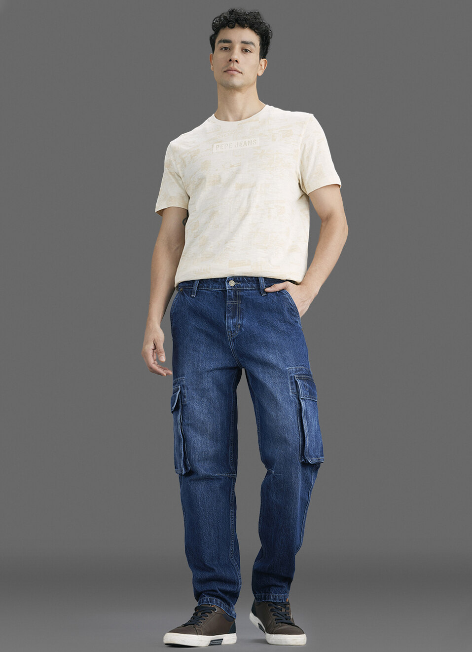 Men Blue Straight Fit Mid Rise Cargo Jeans, , large image number 1