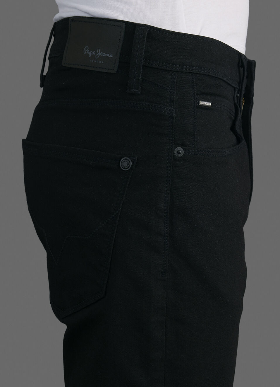 Men Black Straight Fit Mid Rise Stretchable Jeans, , large image number 4